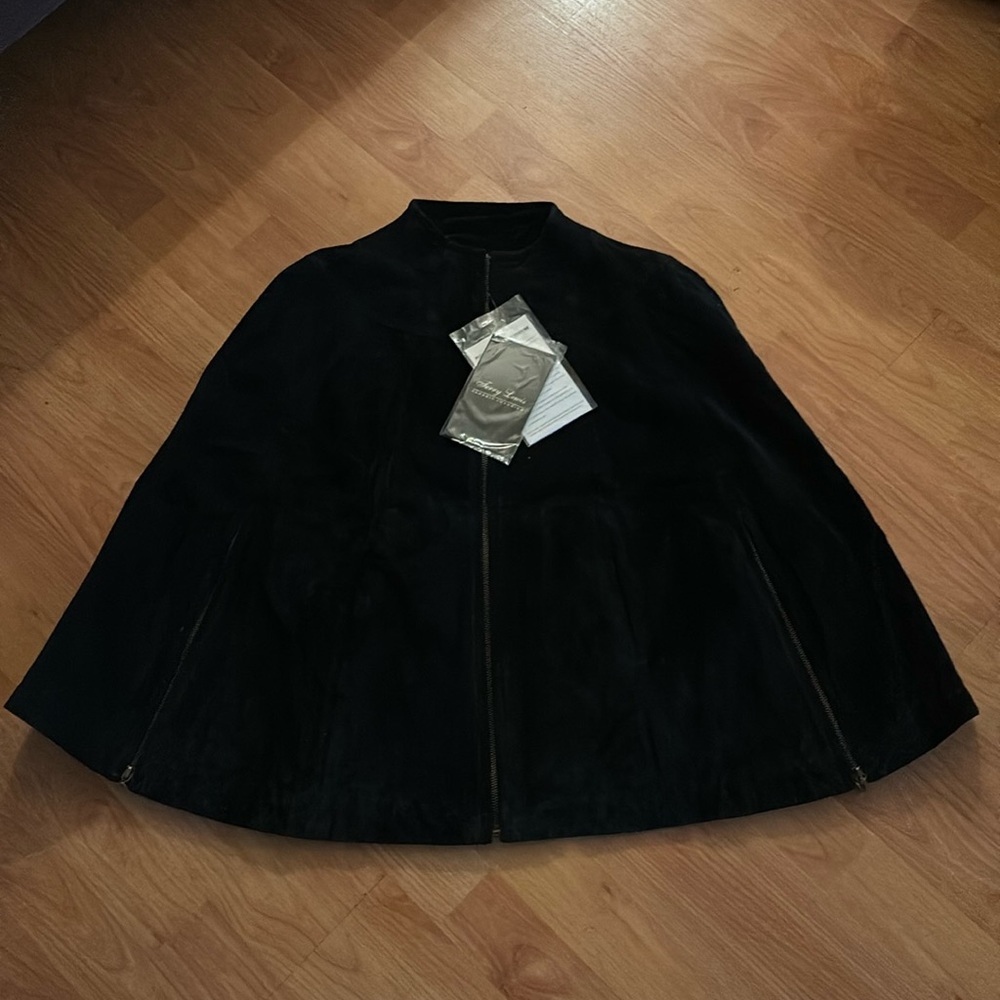 Terry Lewis  Classic Luxuries Women's Genuine Leather Suede Poncho NWT